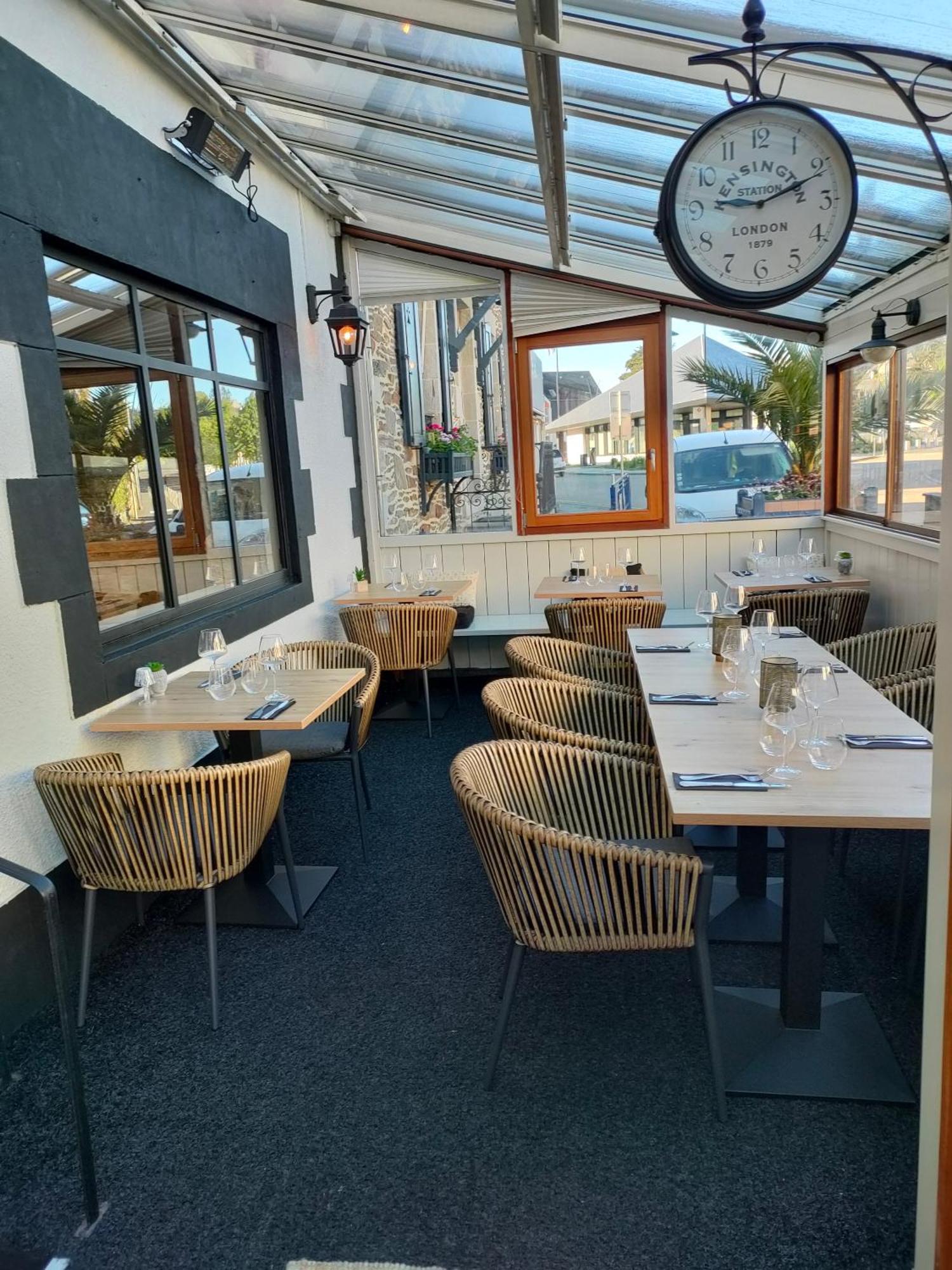 Hotel De L'Esperance แซ็ง-กาสต์-เลอ-กีโด ภายนอก รูปภาพ